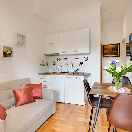 Studio Apartment Vittoria Lovran Exterior foto